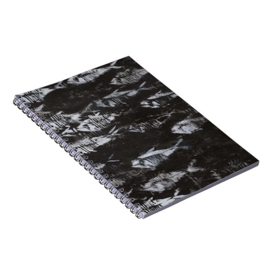 Fossile weiße Fische im schwarzen Hintergrund Notizblock (Rechte Seite)