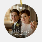 Foto 1. Weihnachtsfrau und Frau LGBTQ Weiße Schrif Keramik Ornament (Vorne)