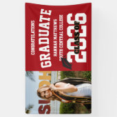 Foto 2025 - Roter Abschluss mit Cap Banner (Vertikal)