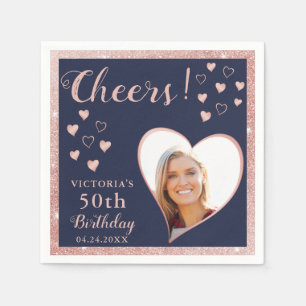 Foto 50. Geburtstag Navy Blue und Rose Gold Cheers Serviette