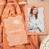 Foto-Abschluss für das Peach Retro Wavy-Frame Einladung