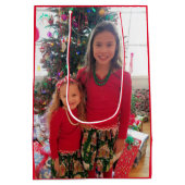 Foto an Oma Frohe Weihnachten personalisieren Mittlere Geschenktüte (Rückseite)