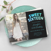 Foto Aquamarin Türkis Schwarze Balloons Süß 16 Einladung