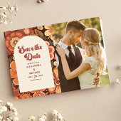 Foto Arch Groovy Retro 70er Floral Wedding Save The Date
