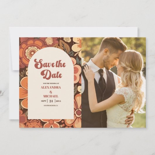 Foto Arch Groovy Retro 70er Floral Wedding Save The Date (Vorderseite)