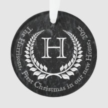 Foto auf Back Mit Monogramm Letter First Christmas