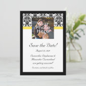 Foto aus schwarzem, weißem und gelbem Damast Save  Save The Date (Stehend Vorderseite)