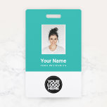 Foto, Bar, Logo, Name des Mitarbeiters Ausweis<br><div class="desc">Dieses Light Blue Turquoise Custom Employee Name Abzeichen ist einfach mit Foto, Scan Bar Code und Business Logo zu personalisieren. Einfaches Business-Design in aquamarin türkisfarbenen und weißen Standardfarben, die in Vorder- und Rückengrößen vollständig anpassbar sind, serifenlose, einfache und moderne Schriftart und ein berufliches und klares Aussehen. Erhältlich mit Lanyard, Metallklammer...</div>