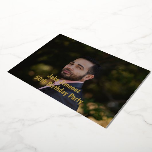 Foto Black 50. Überraschung Geburtstag Gold Folieneinladung (Gedreht)