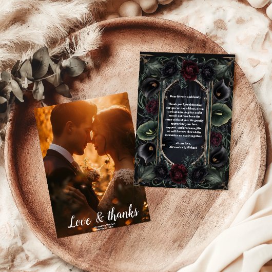 Foto Black Rose Blumengotik Halloween Hochzeit Dankeskarte