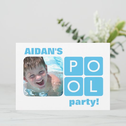 Foto "Blue and White Summer Pool Party" Einladung (Stehend Vorderseite)