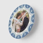 Foto Blue Coastal Sunburst Personalisiert Runde Wanduhr (Winkel)