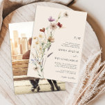 Foto Boho Wildblumen Hochzeit Einladung<br><div class="desc">Dieses stilvolle und elegante Foto bietet eine mit Monogramm Hochzeitseinladung mit herrlichen handbemalten Aquarellfarben-Wildblumen,  die als hübsches Bouquet für den Frühling,  den Sommer oder für Hochzeiten im Herbst eingerichtet sind. Finden Sie passende Artikel in der Boho Wildblume Wedding Collection.</div>