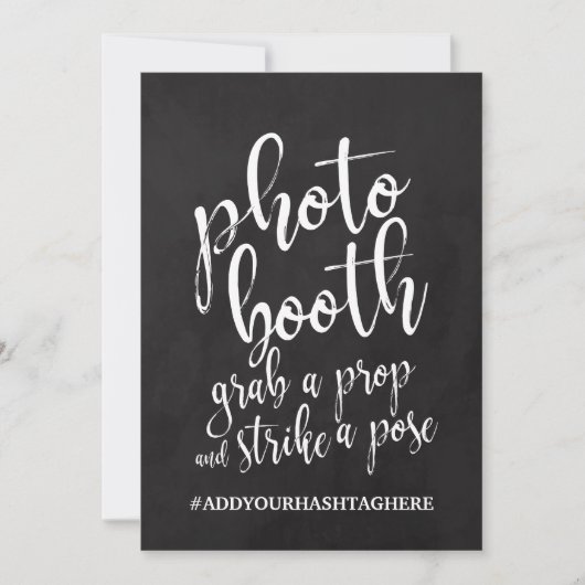 Foto Booth-Hashtag - Erschwingliches Chalboard-Zei Einladung (Vorderseite)