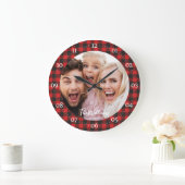 Foto-Büffel der Familie kariert mit moderner Schri Große Wanduhr (Zuhause)