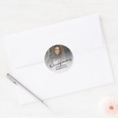 Foto-Button 'In liebevoller Erinnerung' Runder Aufkleber (Umschlag)