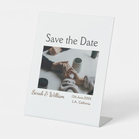 Foto Classic White elegante Typografy Hochzeit Mod Sockelschild (Vorderseite)