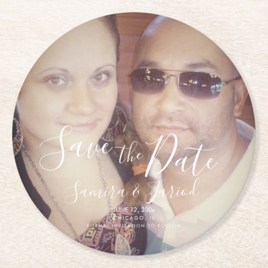 Foto Couple Save the Date Verlobung Runder Pappuntersetzer (Vorderseite)