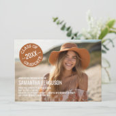 Foto der Black and White Chevrons Graduation Party Einladung (Stehend Vorderseite)