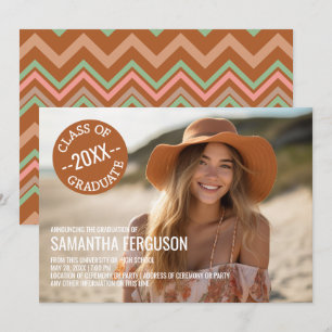 Foto der Black and White Chevrons Graduation Party Einladung