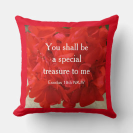 Foto der blühenden Roten Geranium-Bläserbibel Vers Kissen