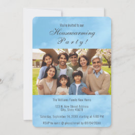 Foto der Familie und Einladung zum Blue Sky Housew