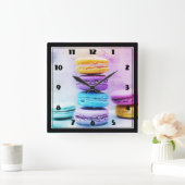 Foto der farbenfrohen Macarons Quadratische Wanduhr (Zuhause)