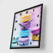 Foto der farbenfrohen Macarons Quadratische Wanduhr (Winkel)