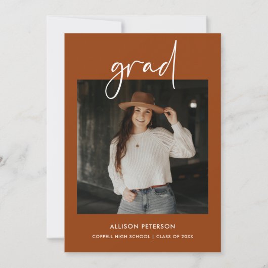 Foto der Minimalistischen High School Graduation P Einladung (Vorderseite)