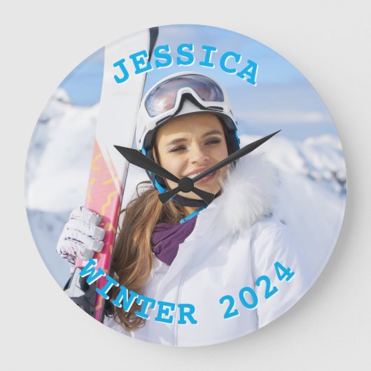 Foto der personalisierten Sky Blue Text-Reihe Große Wanduhr (Vorderseite)