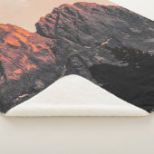 FOTO DER ROCKFORMATION MIT GERINGEM WINKEL SHERPADECKE (3/4)