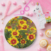 Foto der roten und gelben Coreopsis-Blume auf Pappteller (Party)