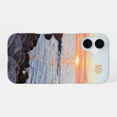 Foto der Sunset Monogramm iPhone 16 Hülle (Rückseite (Horizontal))