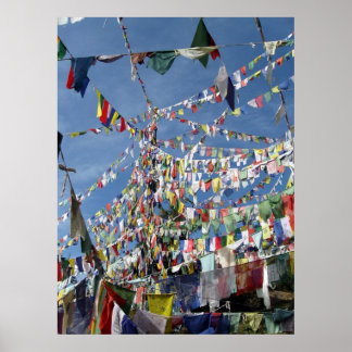 Foto der tibetisch-buddhistischen Gebetsfahnen Poster