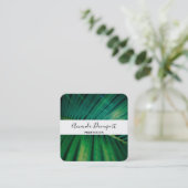 Foto der tropischen Natur mit grünen Blättern Quadratische Visitenkarte (Stehend Vorderseite)