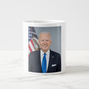 Foto des amerikanischen Präsidenten Joe Biden im W Jumbo-Tasse