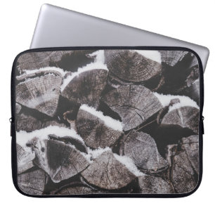 Foto des Brennholzstapels schließen Laptopschutzhülle