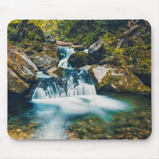 Foto des Flusses während des Tages Mousepad (Vorne)