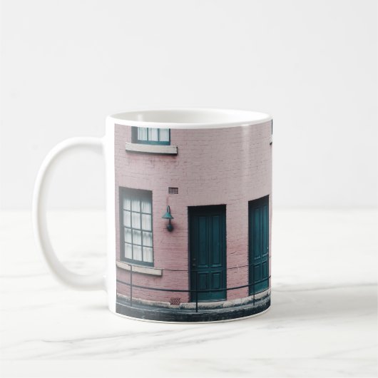FOTO DES GEBÄUDE MIT TREPPEN KAFFEETASSE (Links)