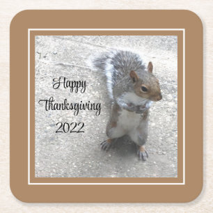 Foto des Niedlichen kleinen Eichhörnchens mit Fluf Rechteckiger Pappuntersetzer