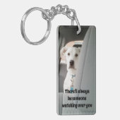 Foto des Niedlichen Weißen Hundes, der über dir wa Schlüsselanhänger (Vorderseite links)