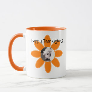 Foto des Niedlichen Welpenhundes in Orange Blume R Tasse
