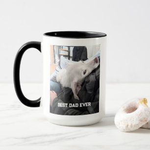 Foto des schönen Weißen Hundes mit dem Vater Vater Tasse