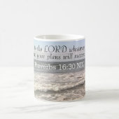 Foto des Wavy Ocean Shore Sprichwörter Bible Verse Kaffeetasse (Mittel)