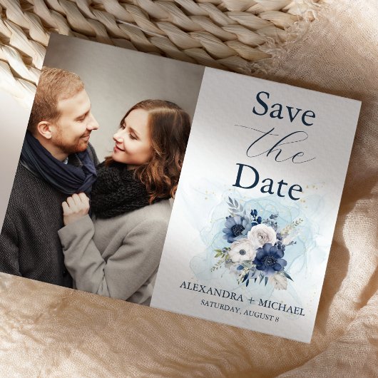 Foto Dusty Blue und Navy Floral Elegante Hochzeit Save The Date
