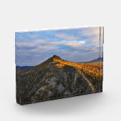 Foto eines bergigen Herbstwaldes, Berge, p (Links)