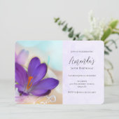 Foto eines Hübschen Lila Frühlingskrokus Geburtsta Einladung (Stehend Vorderseite)