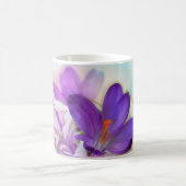Foto eines Hübschen Lila Frühlingskrokus Kaffeetasse (Mittel)