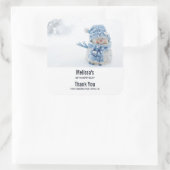 Foto eines Niedlichen Schneemanns im Winter - Gefa Quadratischer Aufkleber (Tasche)