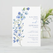 Foto Elegant Dusty Blue Floral Wedding Einladung (Stehend Vorderseite)